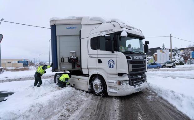 La nevada deja vacíos algunos lineales de supermercados