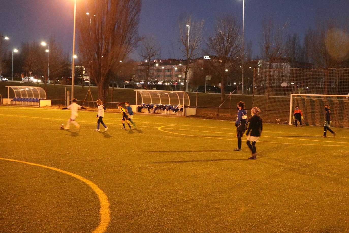 Los niños y niñas federadas de las categorías inferiores regresan a los entrenamientos en León.