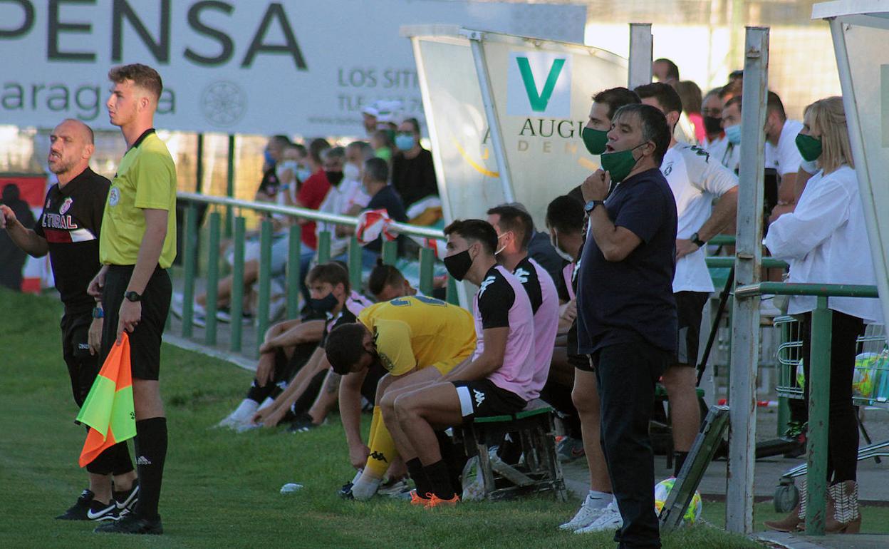 Miguel Ángel Miñambres, entrenador del Atlético Astorga.