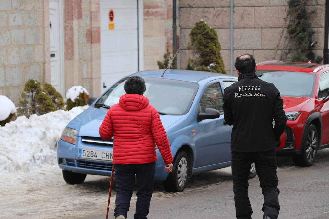 El municipio babiano mantiene varias carreteras en muy mal estado tras la gran nevada que afrontó a finales de 2020.