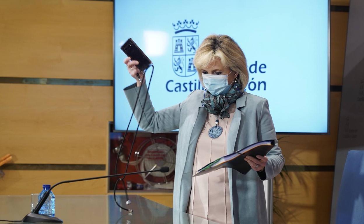 La consejera de Sanidad, Verónica Casado, en rueda de prensa telemática.