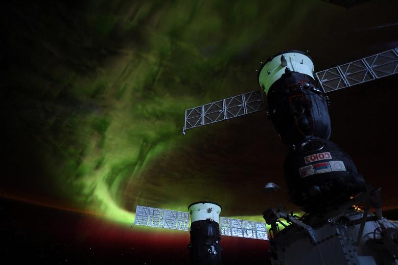 na aurora en la atmósfera de la Tierra se ve desde la Estación Espacial Internacional, en esta imagen publicada en junio de 2019.