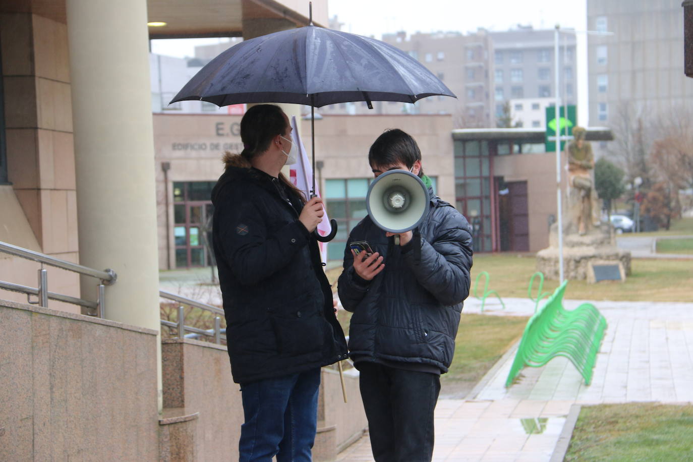 Alumnos del Frente de Estudiantes en la protesta. 