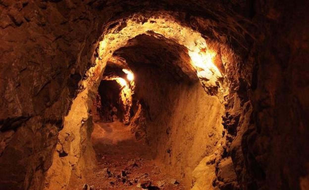 Cartel de la serie documental.