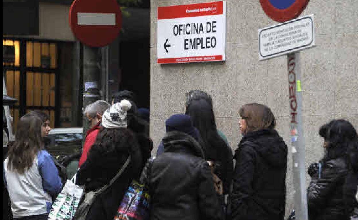 Los ERTE evitan que 710.000 personas caigan en la pobreza