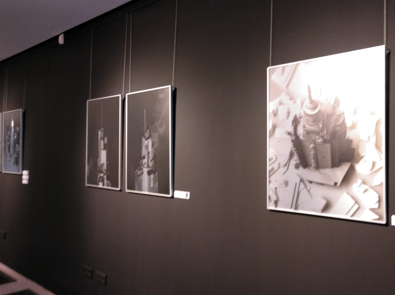 Maqueta elaborada con materiales industriales reciclados