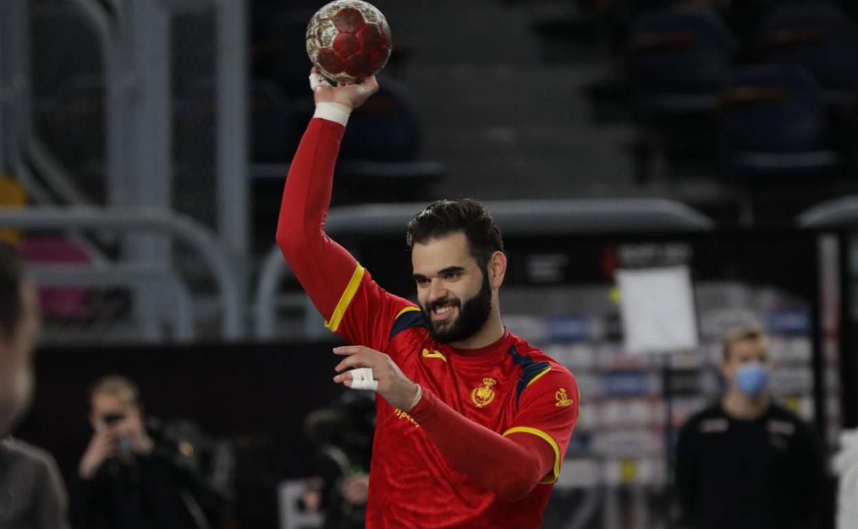 Rubén Marchán en un calentamiento con la selección española.