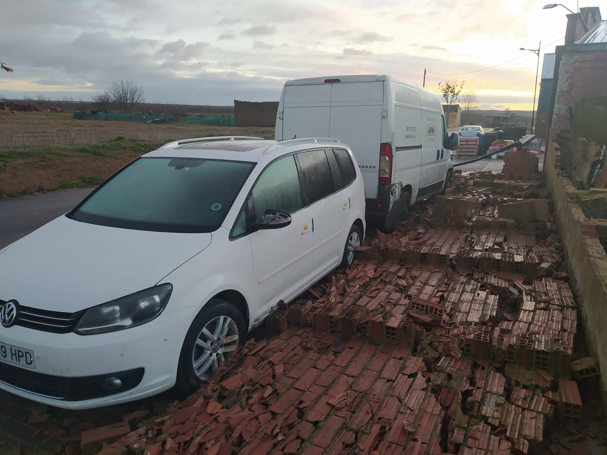 Fotos: El viento causa destrozos en Sahagún
