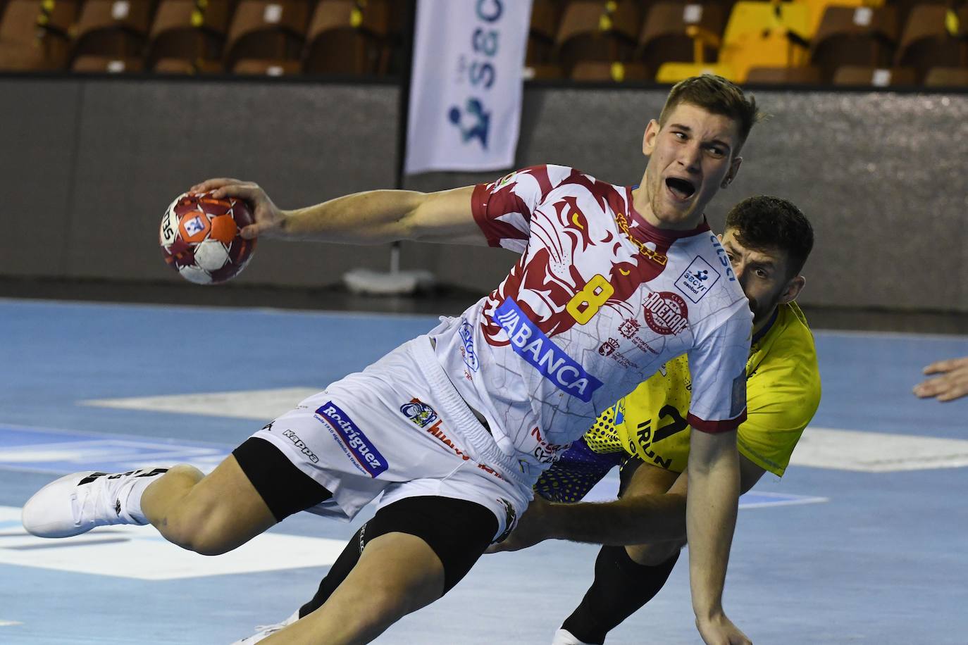 Fotos: Las imágenes del Abanca Ademar-Bidasoa