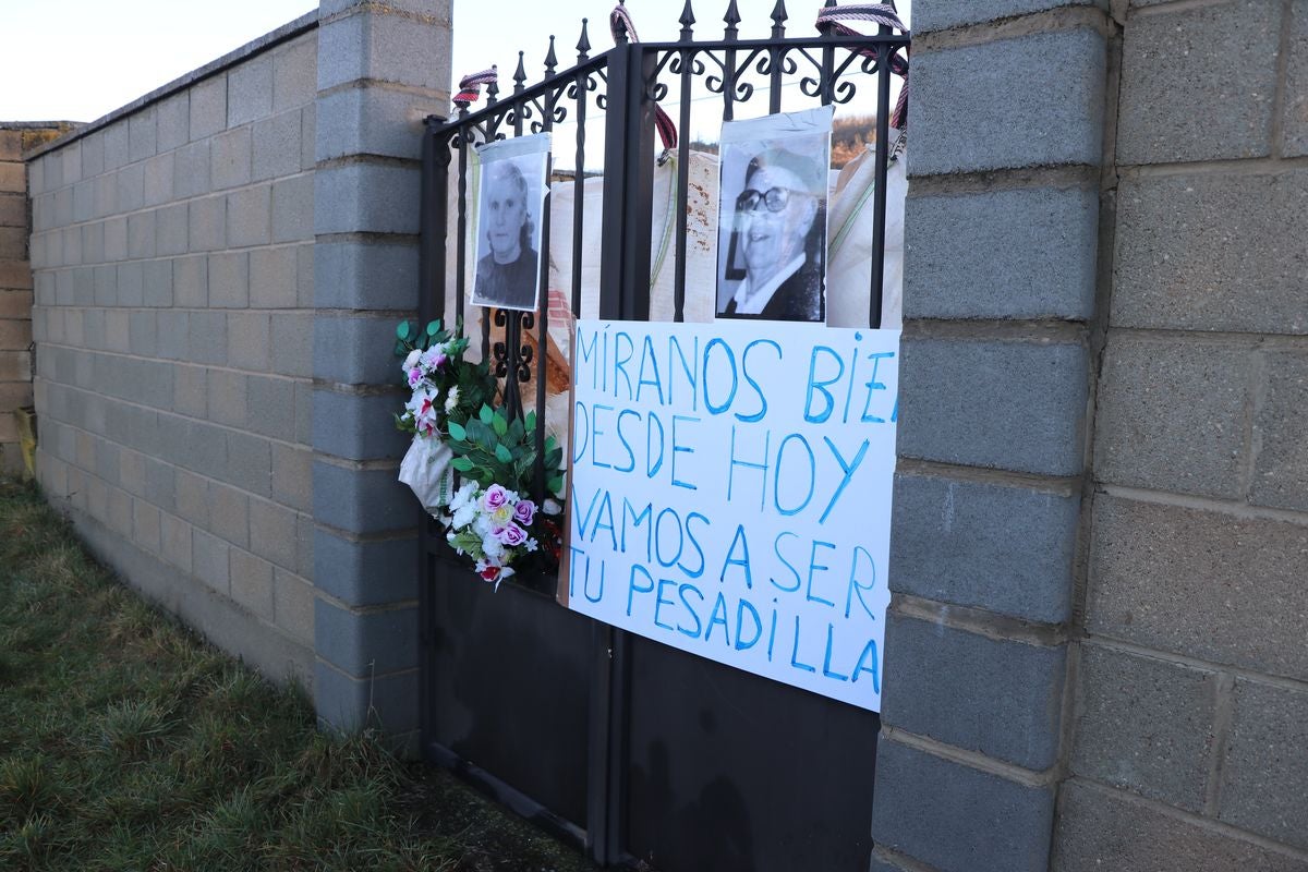 Garrafe de Torío vive un triste momento en la ejecución de una sentencia sobre un cementerio.