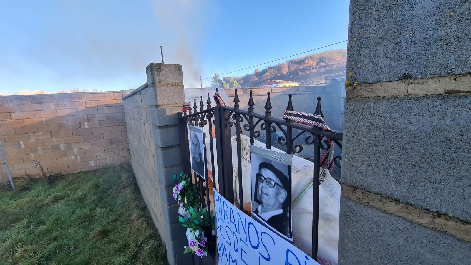 Garrafe de Torío vive un triste momento en la ejecución de una sentencia sobre un cementerio.