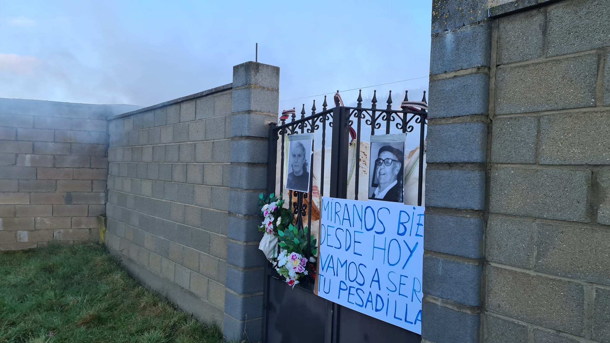 Garrafe de Torío vive un triste momento en la ejecución de una sentencia sobre un cementerio.