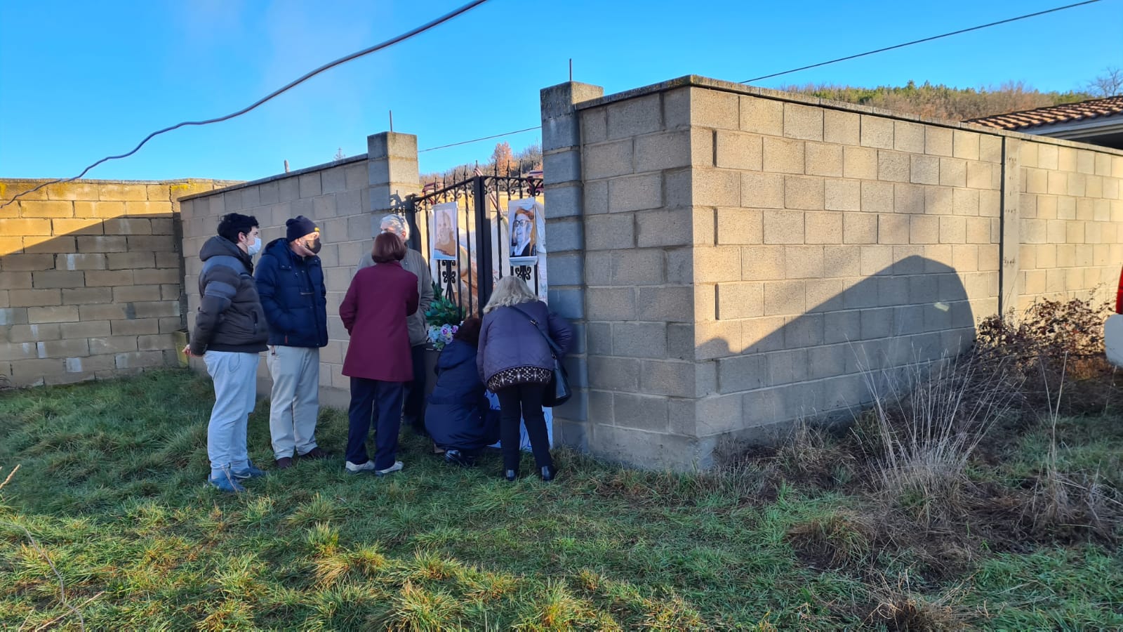 Garrafe de Torío vive un triste momento en la ejecución de una sentencia sobre un cementerio.