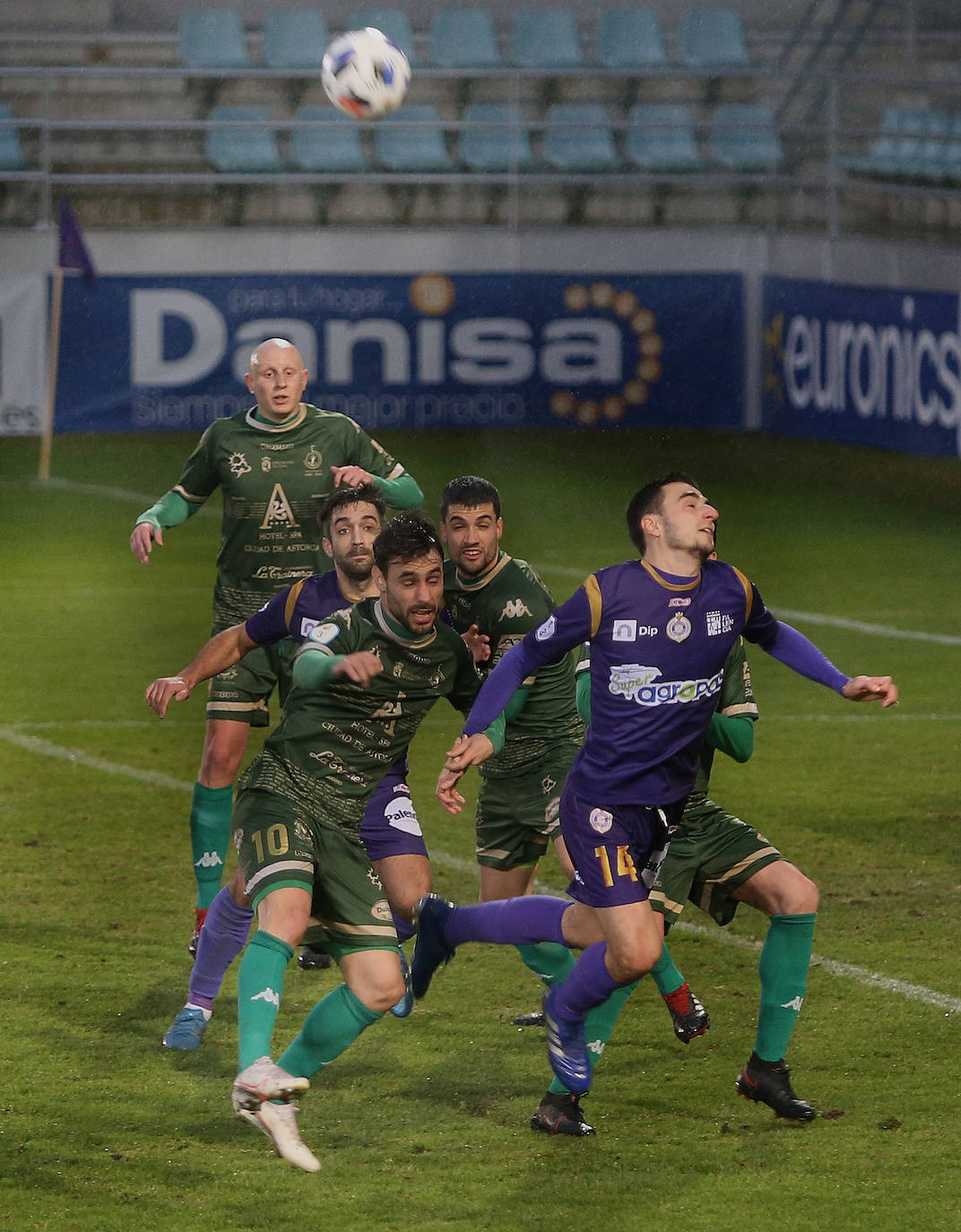 Fotos: Derrota del Atlético Astorga en Palencia