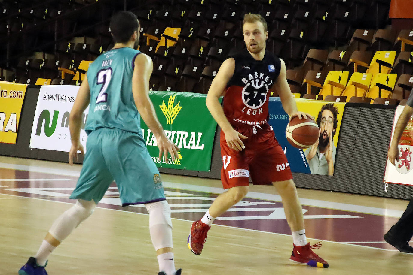 Fotos: Victoria del ULE RBH Global Basket León ante Costa Ártabra