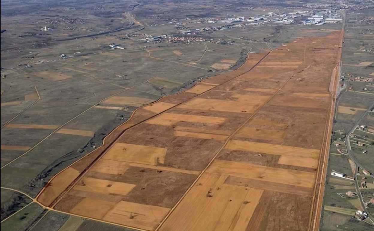 Terreno donde se ubicará la plataforma de Torneros.