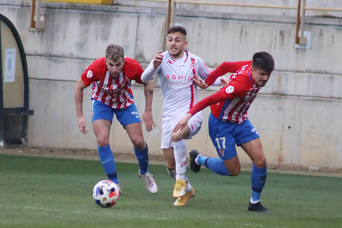 Fotos: Las imágenes del Cultural-Sporting B