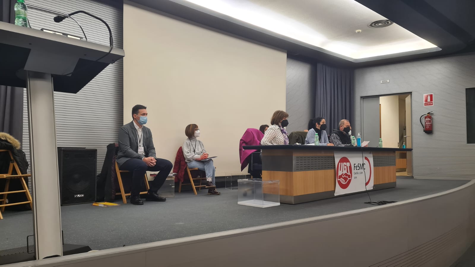 El acto se ha llevado a cabo en el salón de actos del Ayuntamiento de Ordoño II bajo estrictas medidas sanitarias.