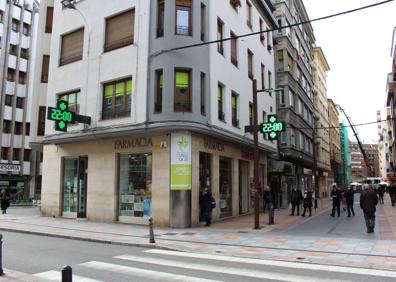 Imagen secundaria 1 - Los carteles de 'se alquila' se multiplican por la ciudad. 