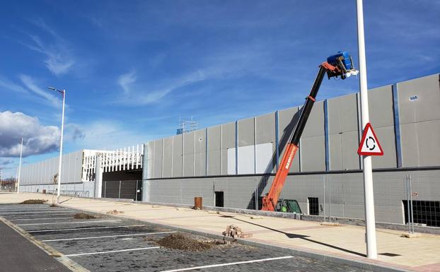 Galería. Imagen del estado que presenta la construcción del nuevo centro comercial. 