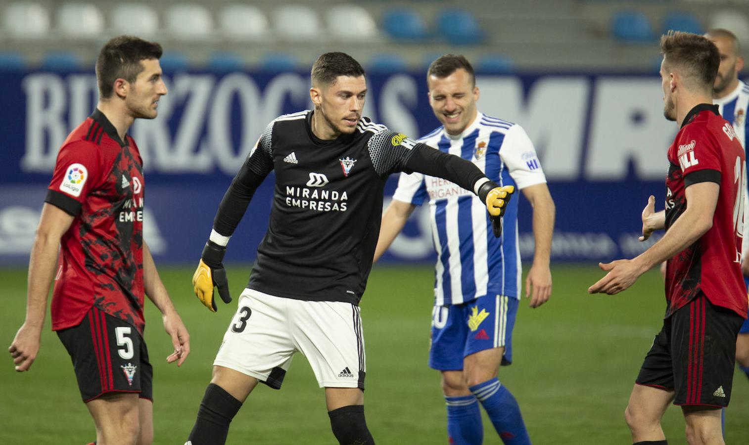 Fotos: Las imágenes del partido entre Deportiva y Mirandés