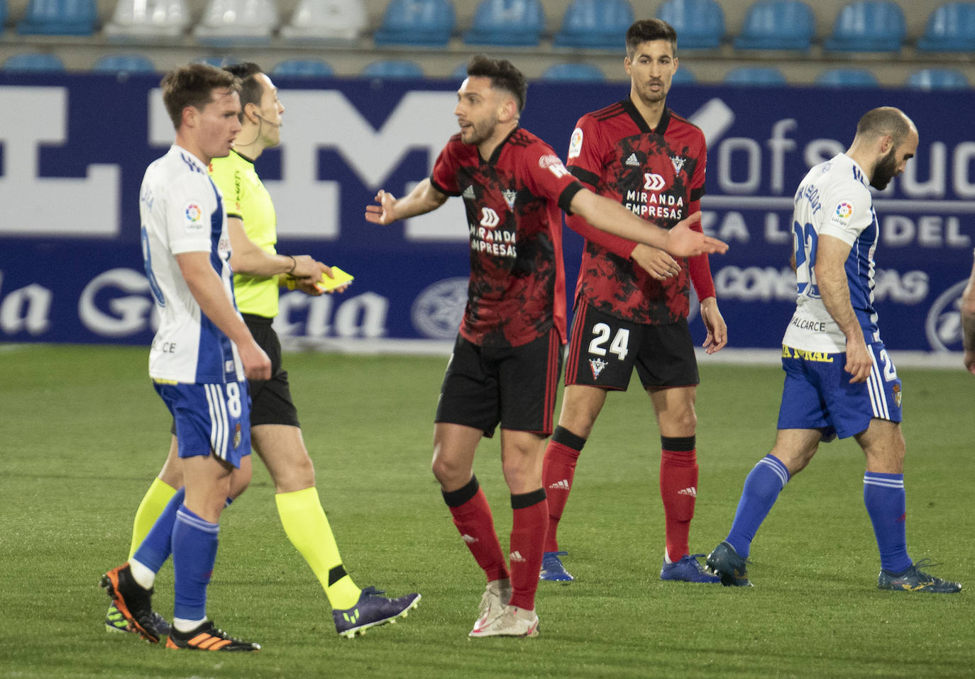 Fotos: Las imágenes del partido entre Deportiva y Mirandés