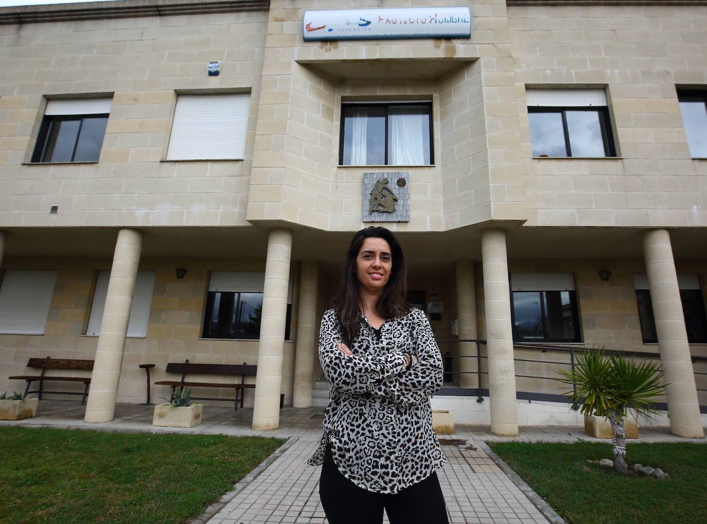 Fotos: La nueva directora de Proyecto Hombre Bierzo- León, Tania Paz