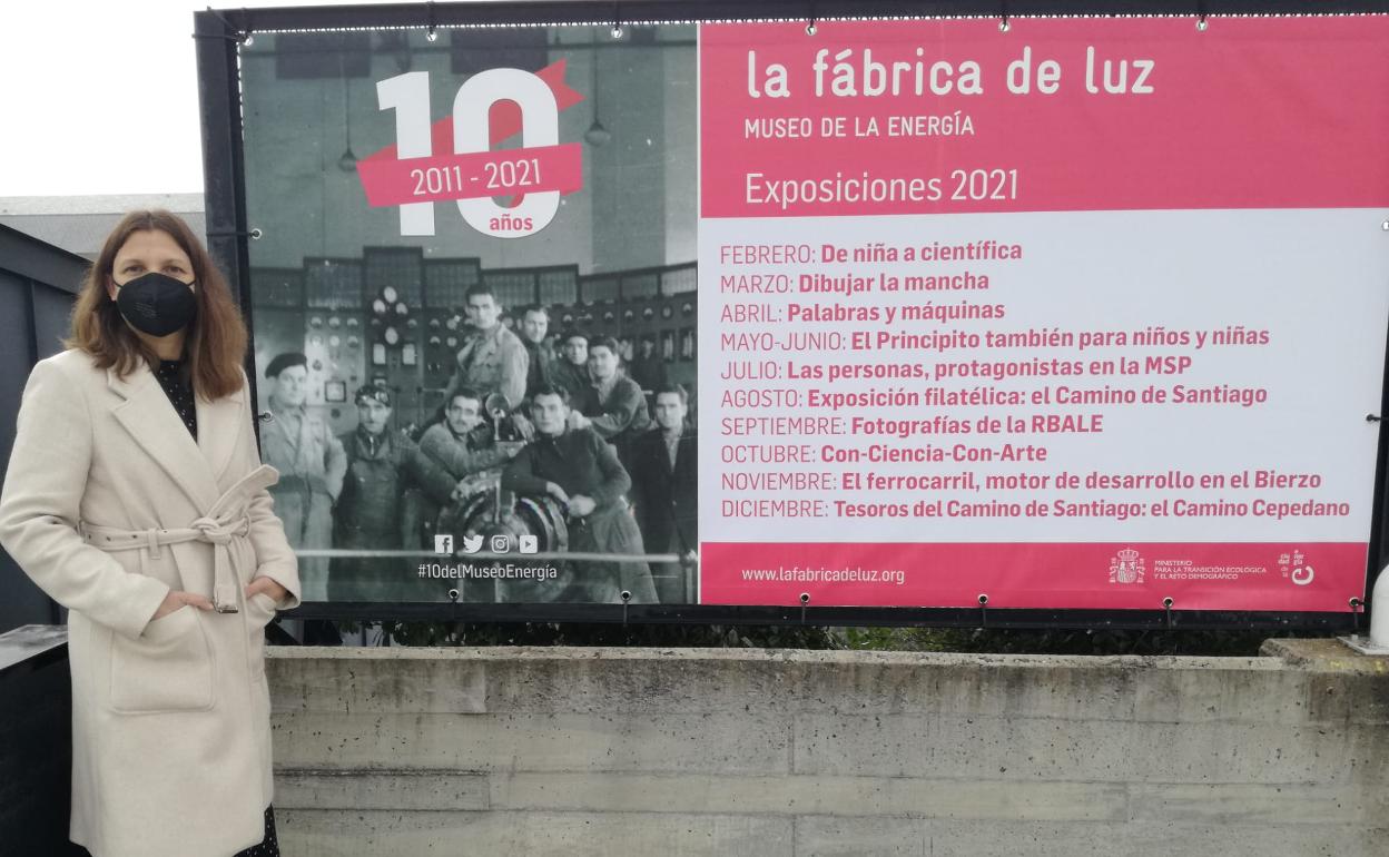 La directora del Museo de la Energía, Yasodhara López, en la presentación de las exposiciones.