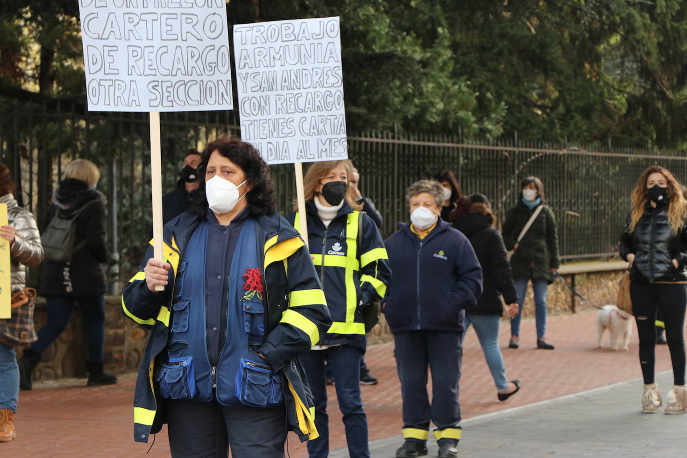 Los carteros elevan sus críticas ante la falta de reposición de personal y el aumento de las cargas de trabajo.