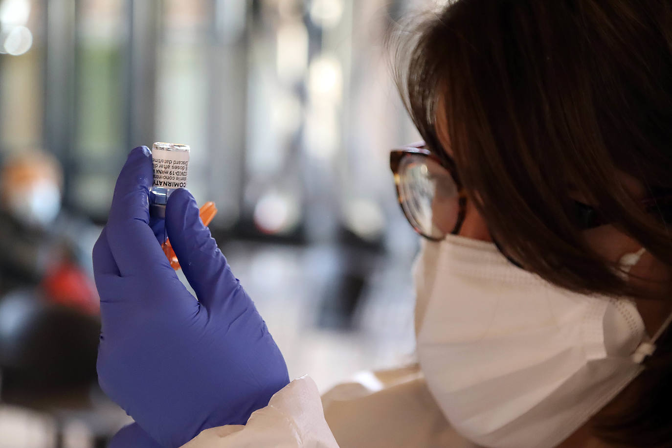 Fotos: Vacunación a mayores de 80 años en el Palacio de Exposiciones