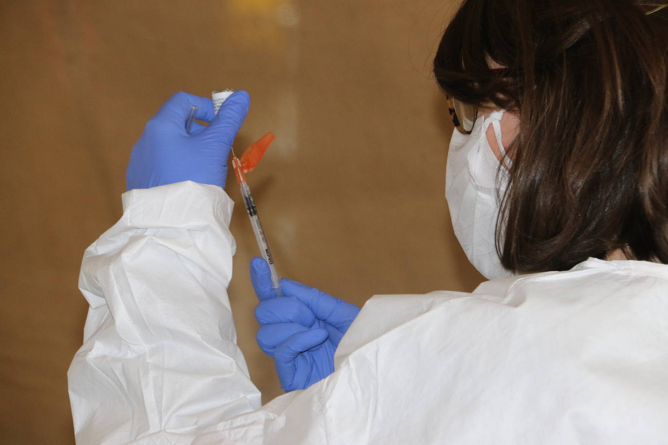 Fotos: Vacunación a mayores de 80 años en el Palacio de Exposiciones