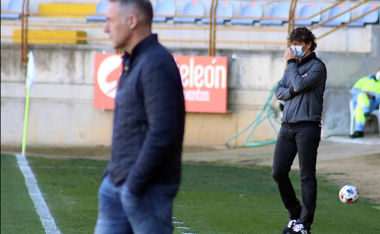Idiakez, durante el partido ante el UP Langreo.