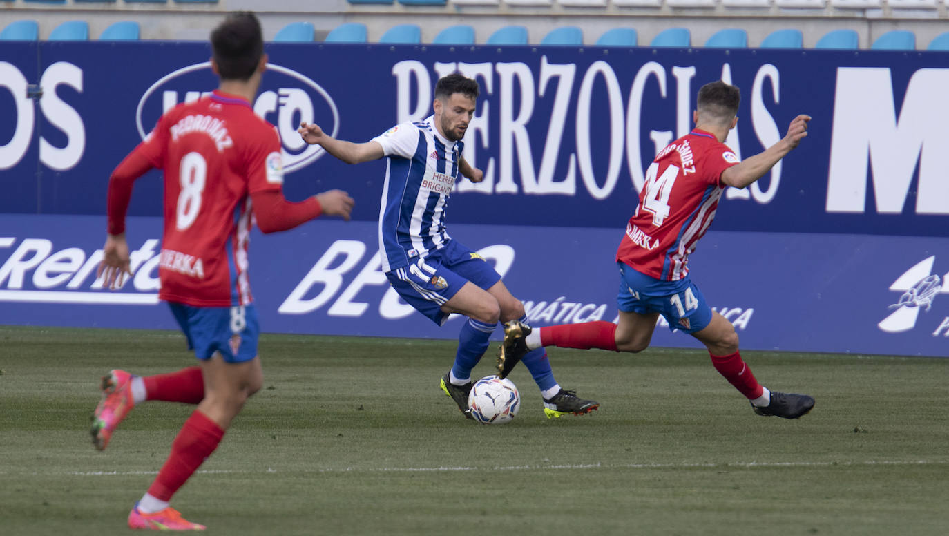 Fotos: Las imágenes del Deportiva-Sporting