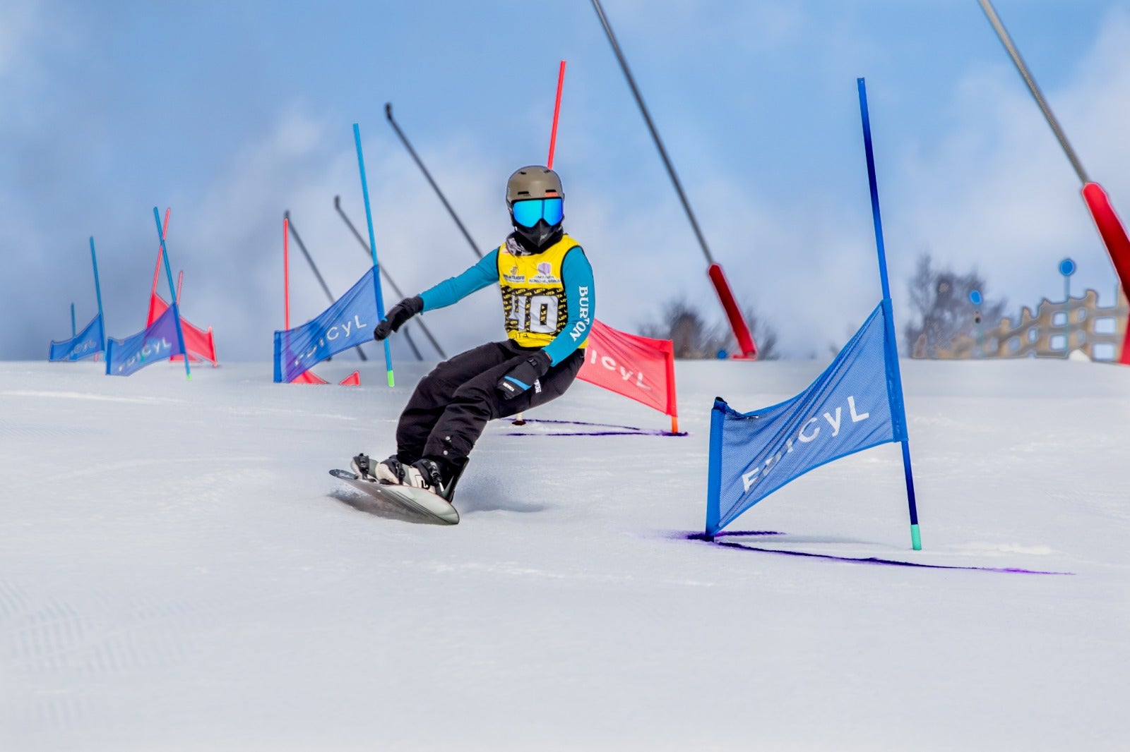 Fotos: Leitariegos acoge una competición de snowboard