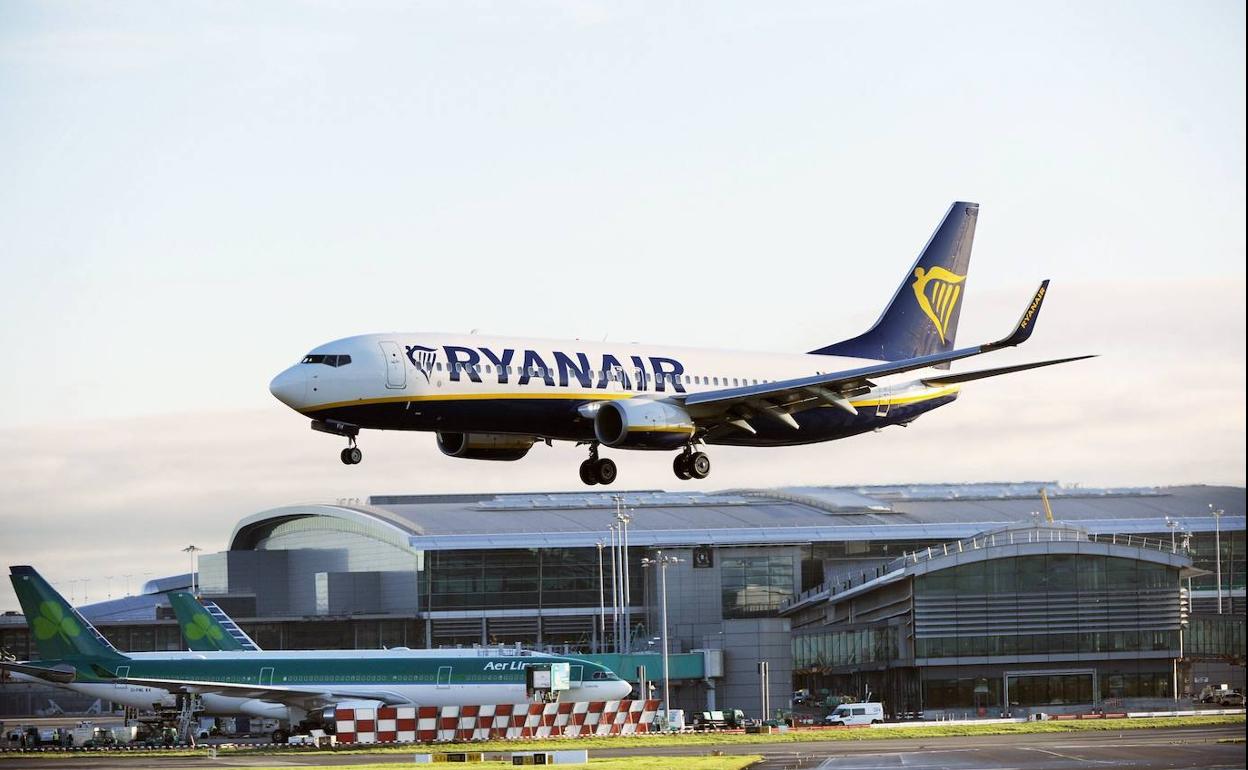 Ryanair, obligada a indemnizar a los despedidos en Canarias y Baleares