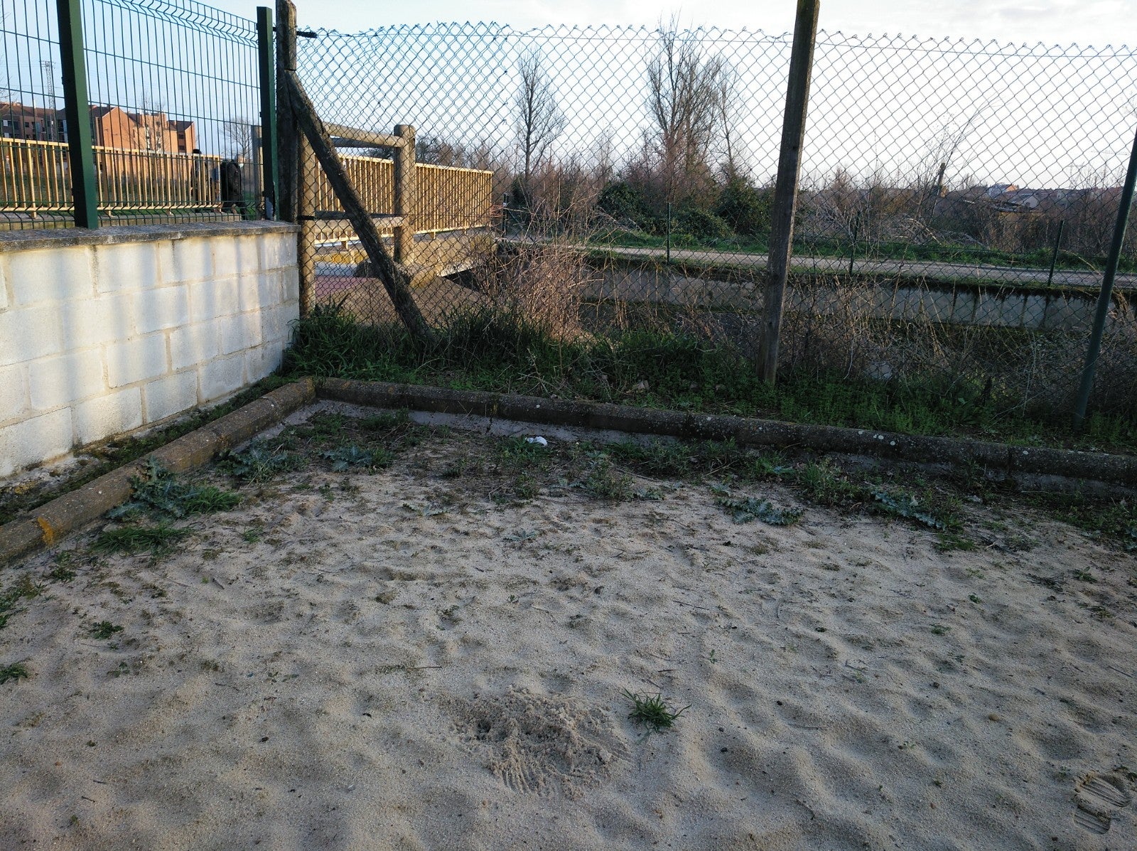 Fotos: El PP de San Andrés denuncia la situación del parque infantil