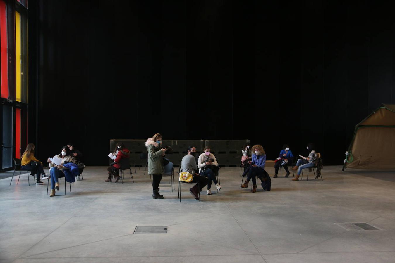 El Palacio de Exposiciones de León continúa con la vacunación a docentes, Guardias Civiles, Policía Nacional, sanitarios y mayores.