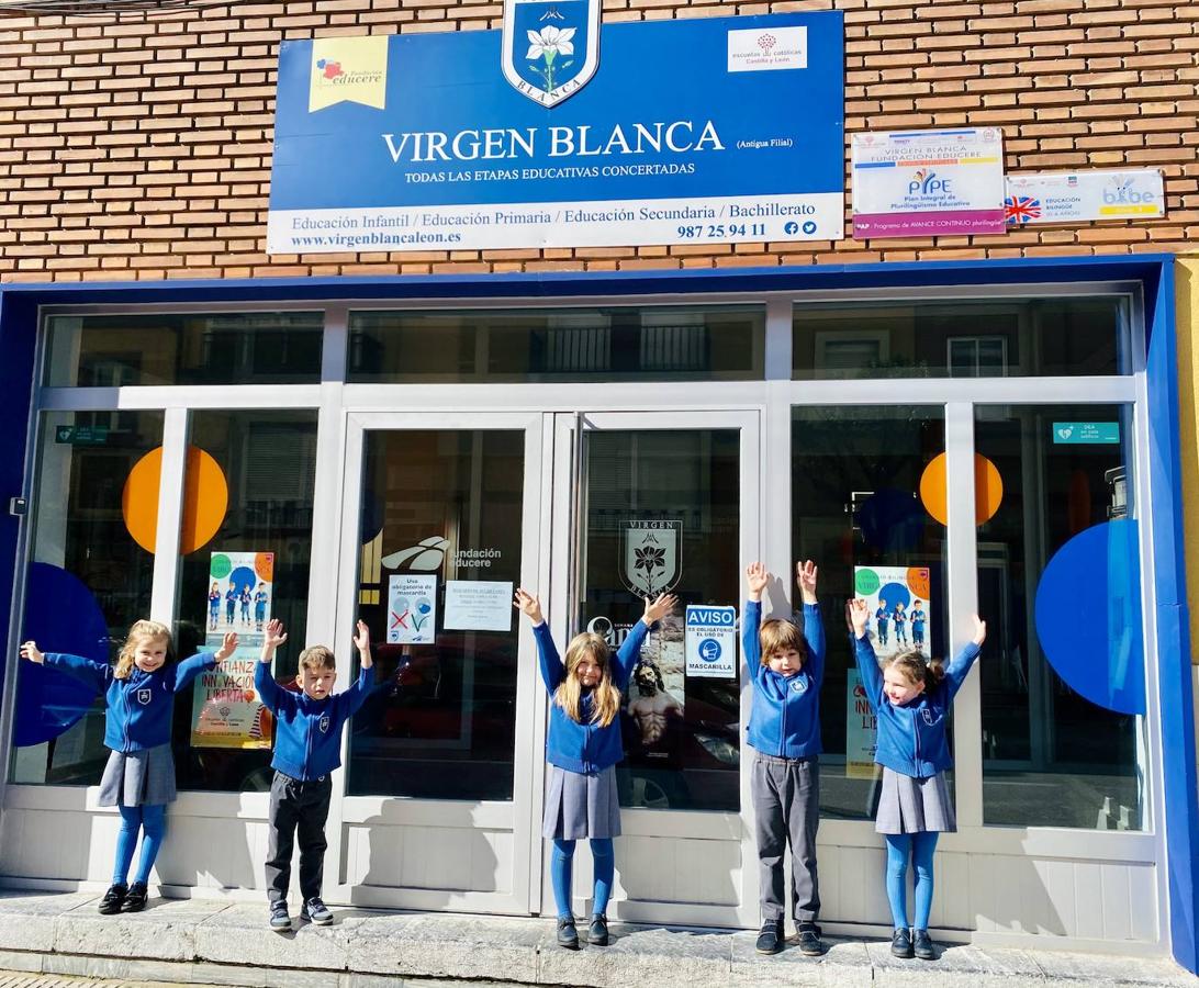 El Colegio Virgen Blanca en León ofrece formación integral concertada desde Infantil hasta Bachillerato. 