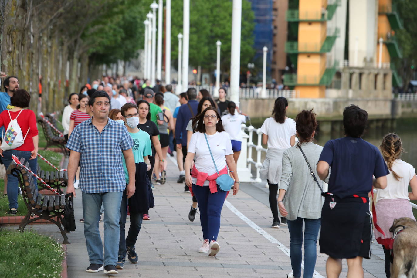 Primer día en el que la gente pudo salir a hacer deporte y pasear. Todavía no eran obligatorias las mascarillas