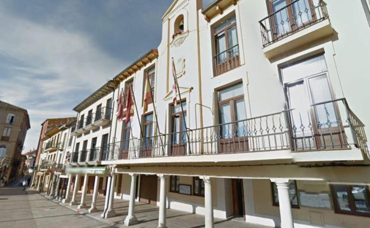 Fachada del Ayuntamiento de Sahagún. 