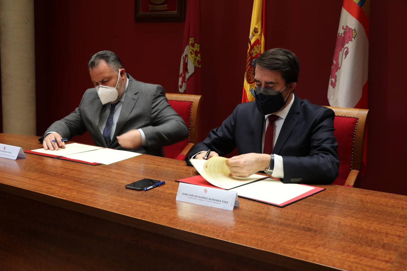 Suárez-Quiñones y Morán escenifican la firma del programa Rehabilitare