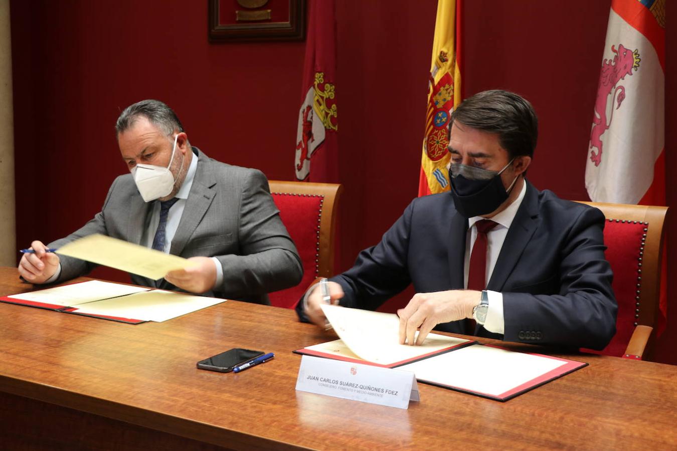 Suárez-Quiñones y Morán escenifican la firma del programa Rehabilitare