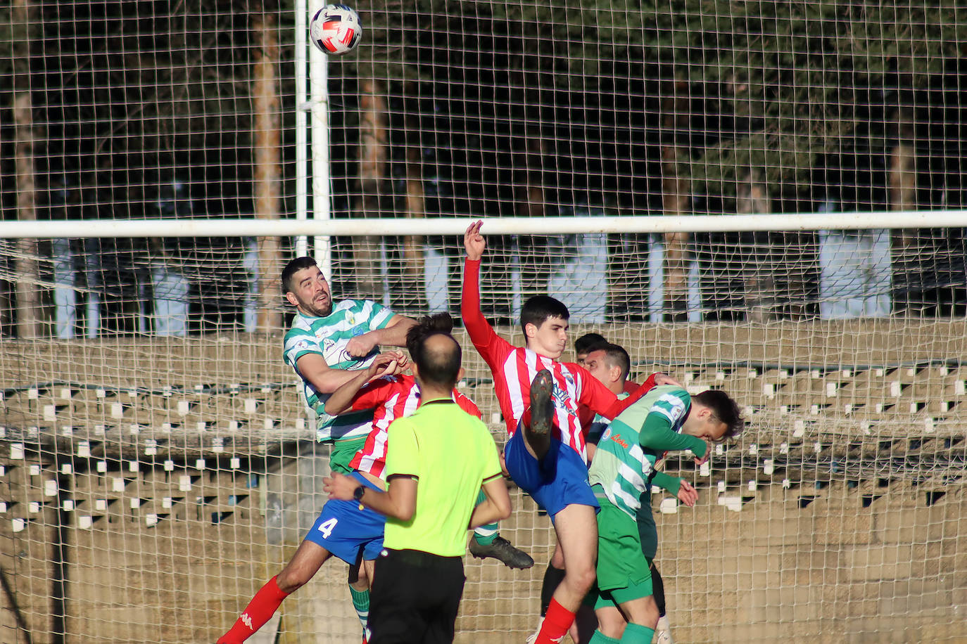 Fotos: La Virgen acaba con empate la primera fase