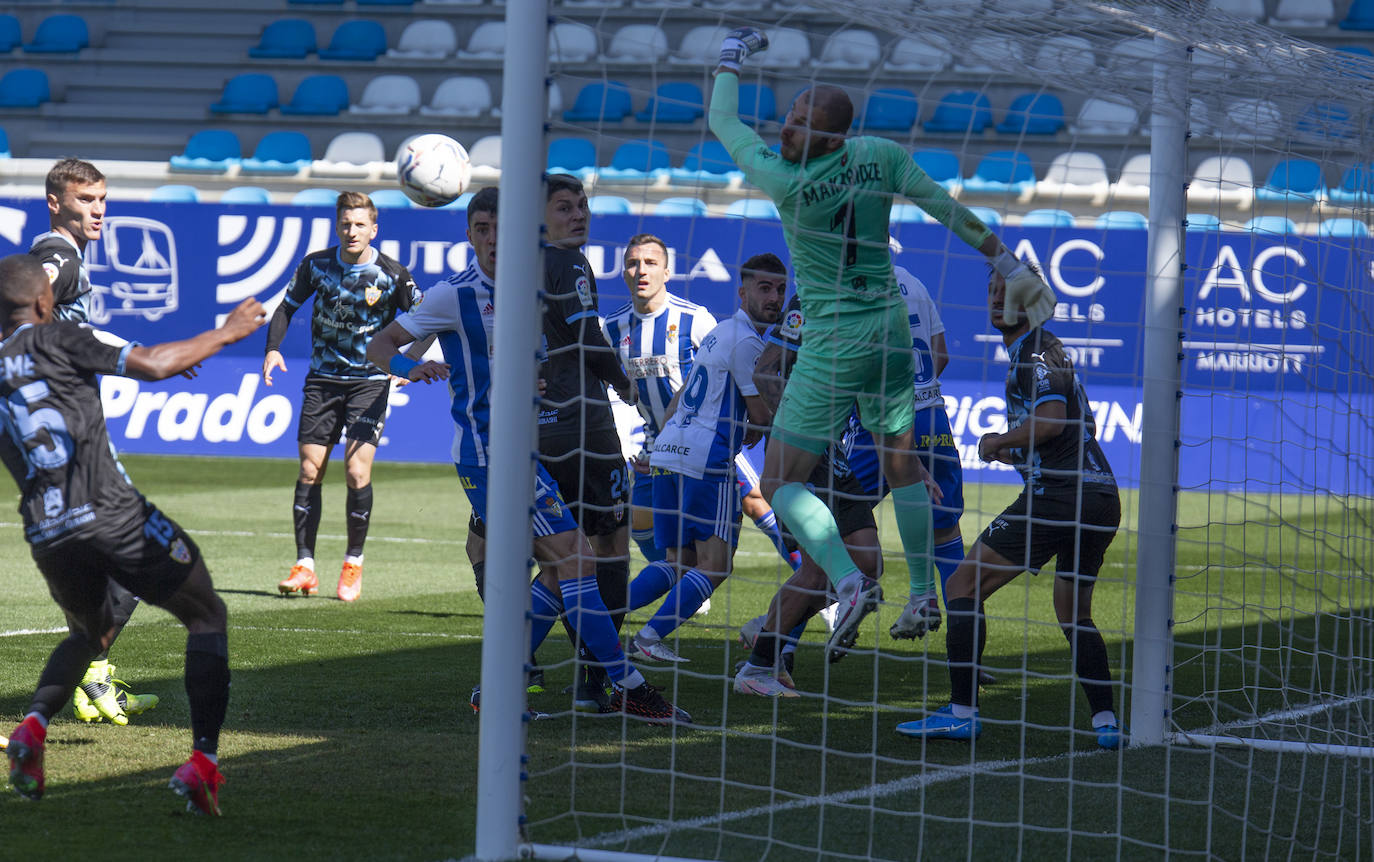 Fotos: Las imágenes del Deportiva-Almería