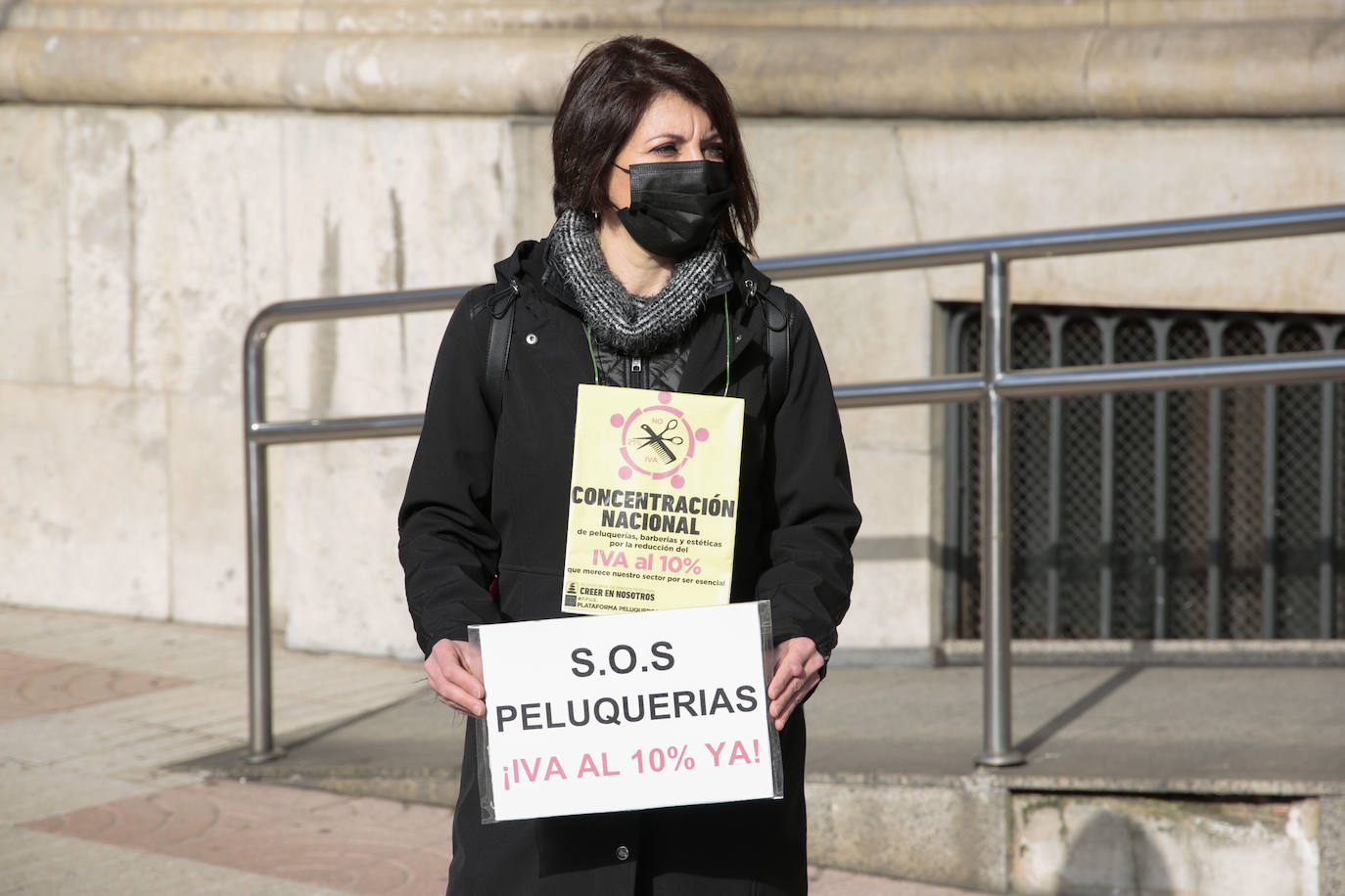 Fotos: Protesta del sector de peluquerías y estética