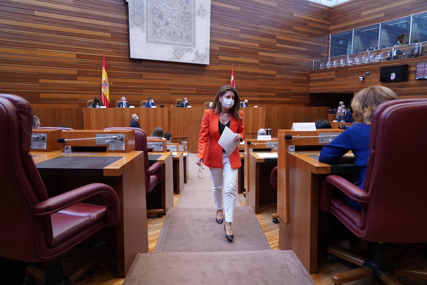 Tudanca y Ciudadanos se enredan en acusaciones sobre lealtad política y social. 