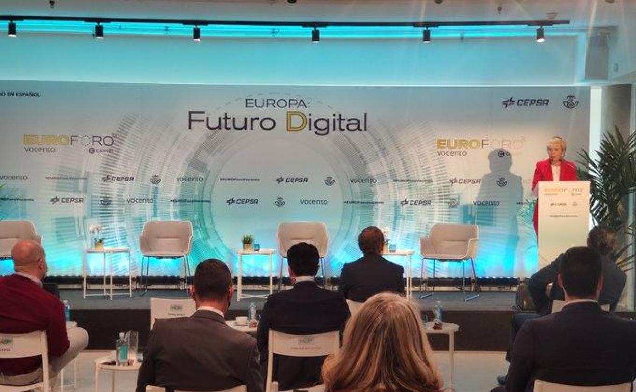 La secretaria de Estado de Digitalización e Inteligencia Artificial, Carme Artigas, durante su participación en el foro Europa: Futuro Digital organizado por Vocento y CIONET 