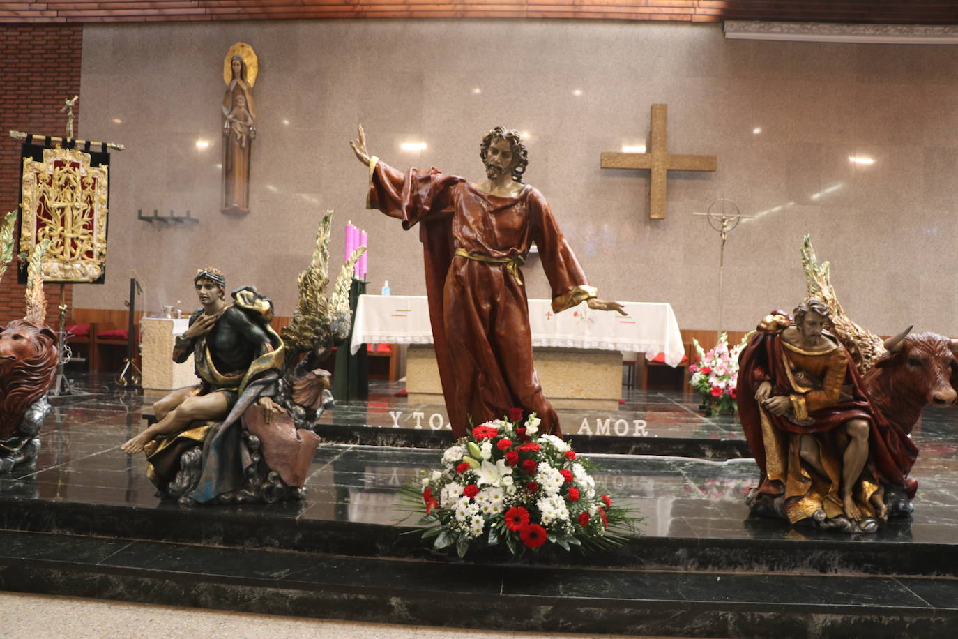 La cofradía organiza un acto en la parroquia para rememorar su Domingo de Ramos.