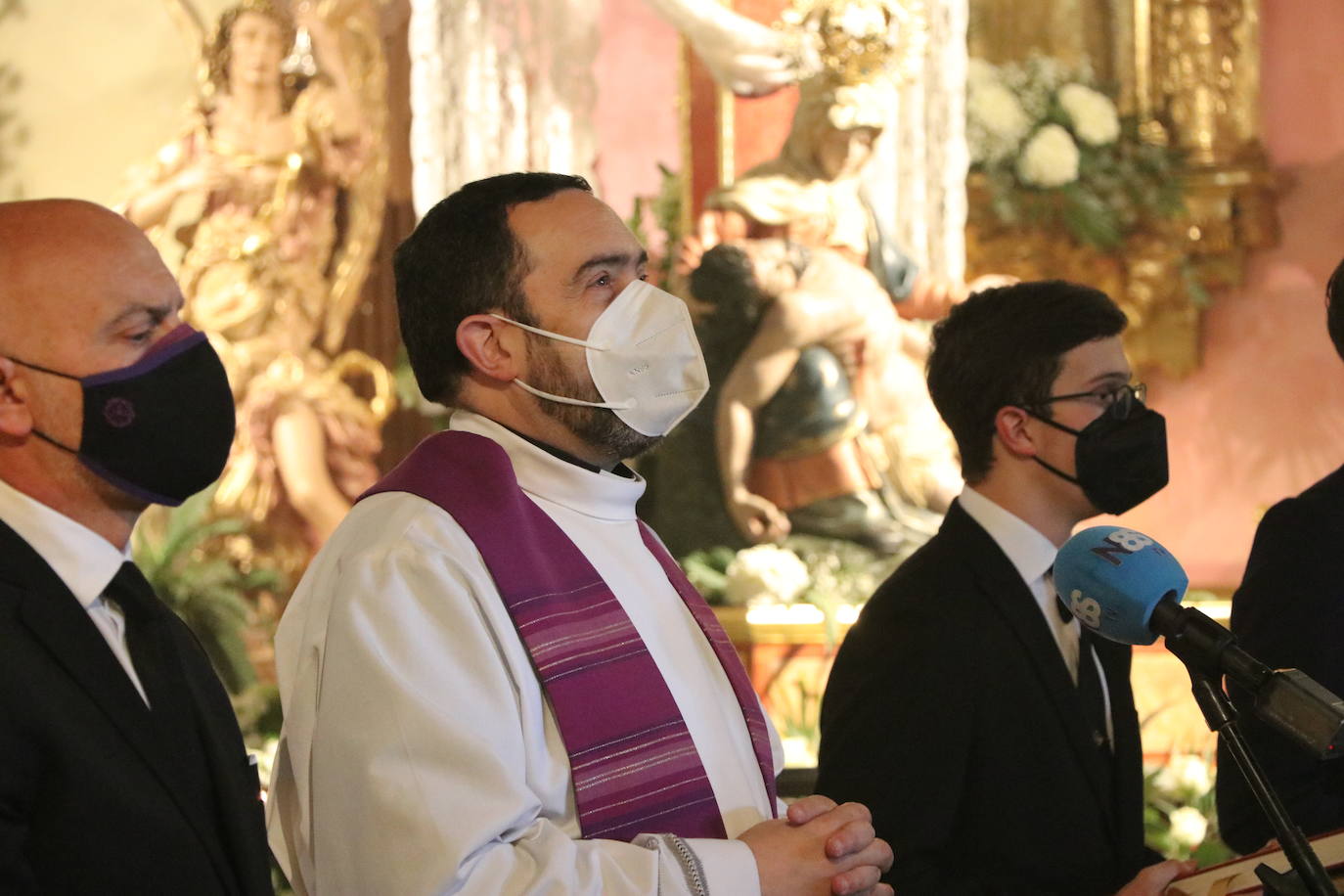 La capilla celebra de la mano de las tres centenarias de León un recuerdo a la procesión que debía salir a las calles este Lunes Santo.