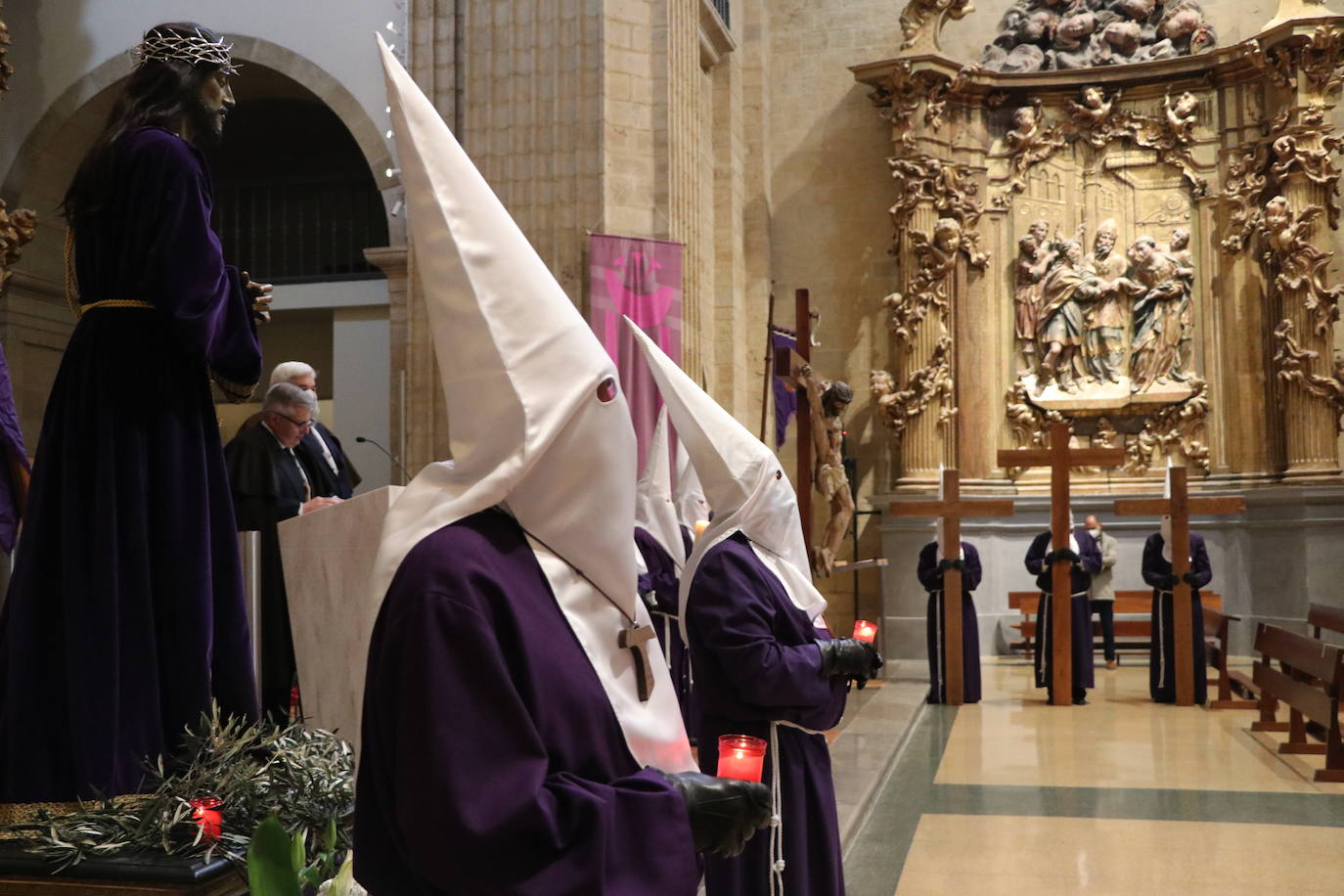 La iglesia acoge uno de los actos más tradicionales de la Semana Santa de León.